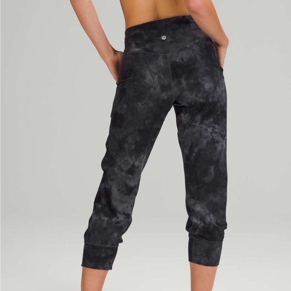 •LULULEMON• Align Jogger Crop 23” Diamond Die Pitch Graphic Grey Size 14 - Picture 1 of 10